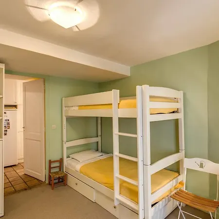 Apartment Notre Dame Parijs