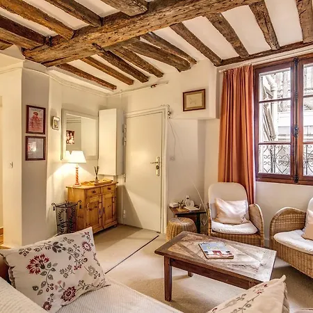 Apartment Notre Dame * Parijs