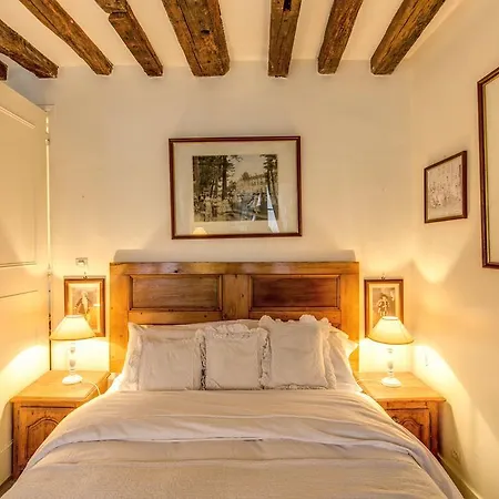 Apartment Notre Dame Paris